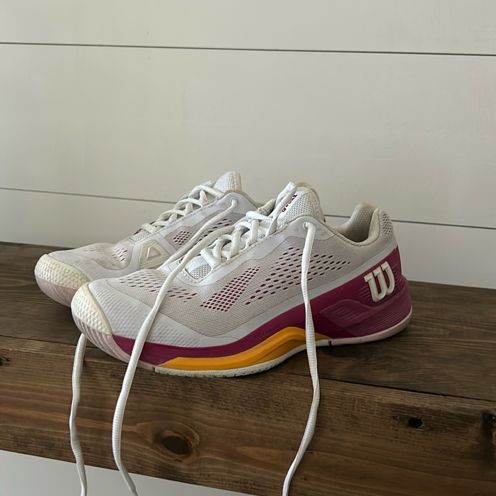 Wilson Rush Pro tennis shoes 7.5, lightly worn